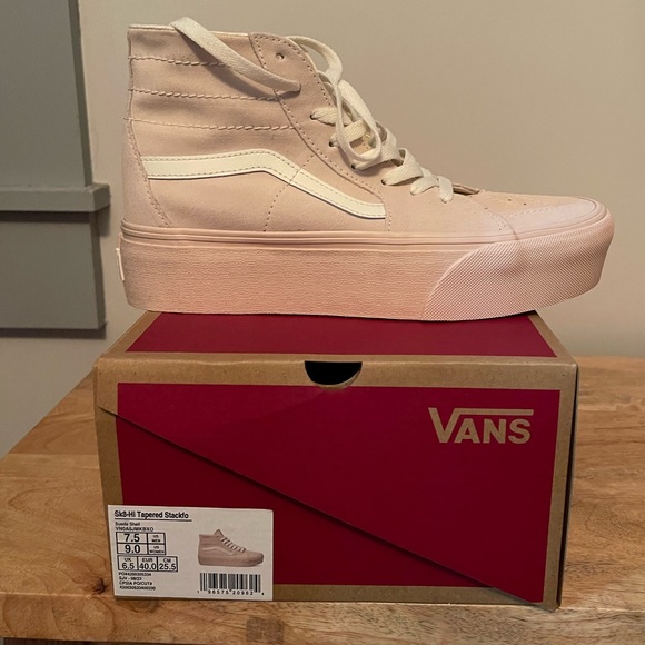 NWB SK8-hi tapered stack form platform high tops - Picture 3 of 5